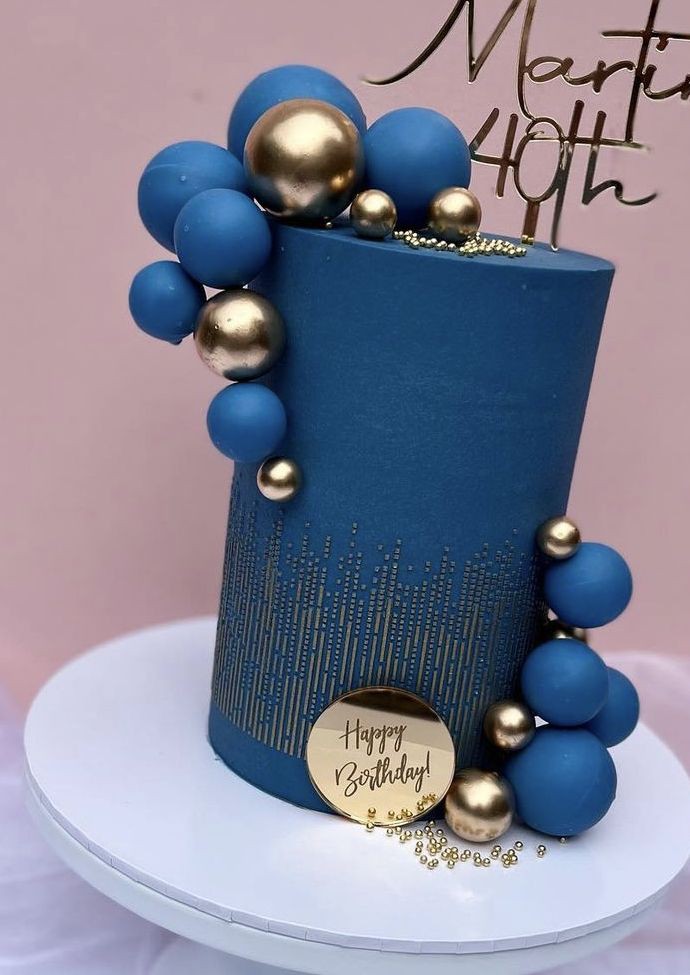 ایده کیک مردانه شیک برای علاقه مندان به رنگ آبی