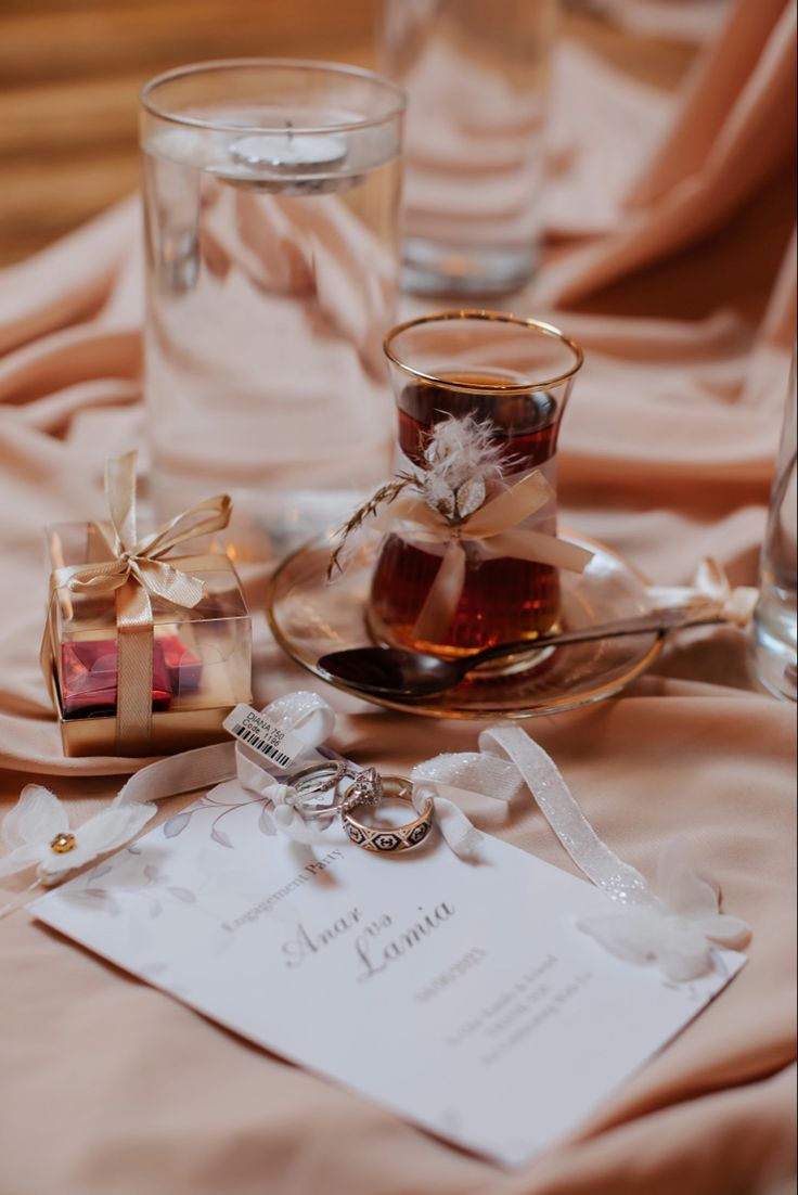 چای مهمانی بله برون