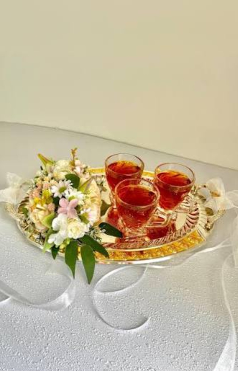 تزیین سینی با گل طبیعی